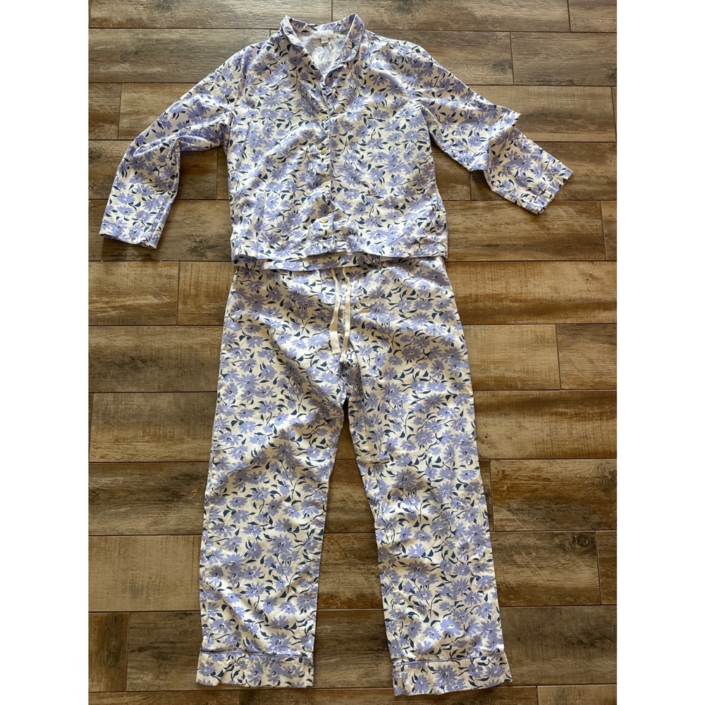 LOVE by GAP

100% cotton pj's -periwinkle blue
Size M‎